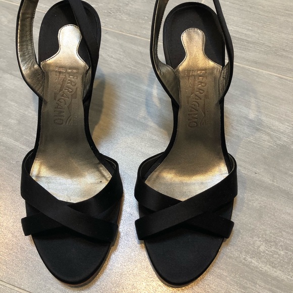 Salvatore Ferragamo Fabric Black Sandal - Picture 2 of 7